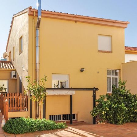 Cozy Home In Olivares With Outdoor Swimming Pool Exterior foto